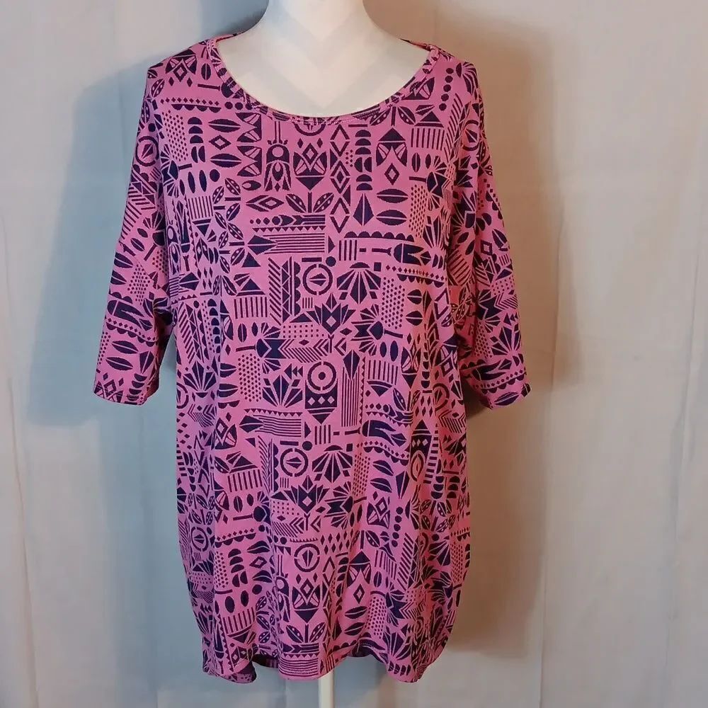 LuLaRoe Pink & Blue High Low Top